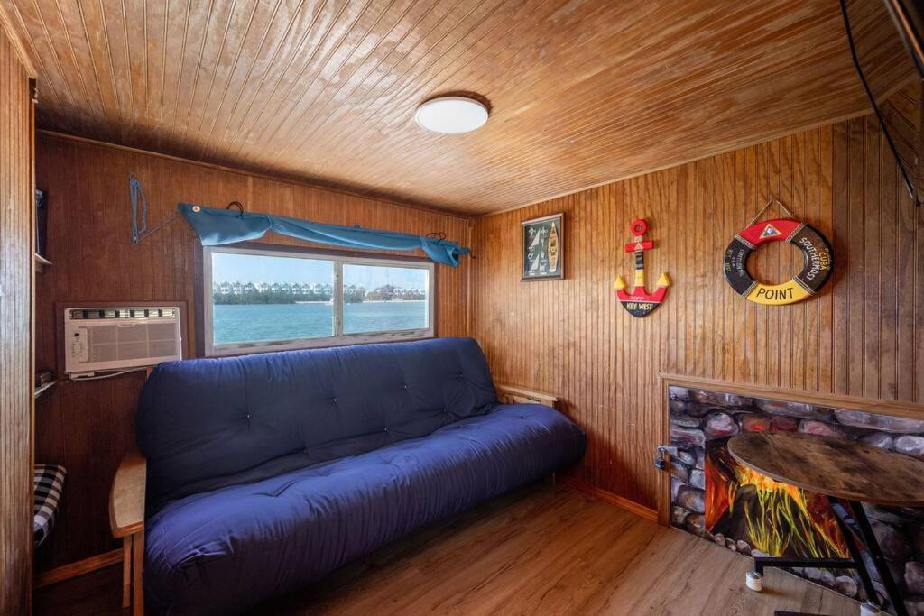 Отель Beautiful Houseboat In Ки-Уэст Экстерьер фото